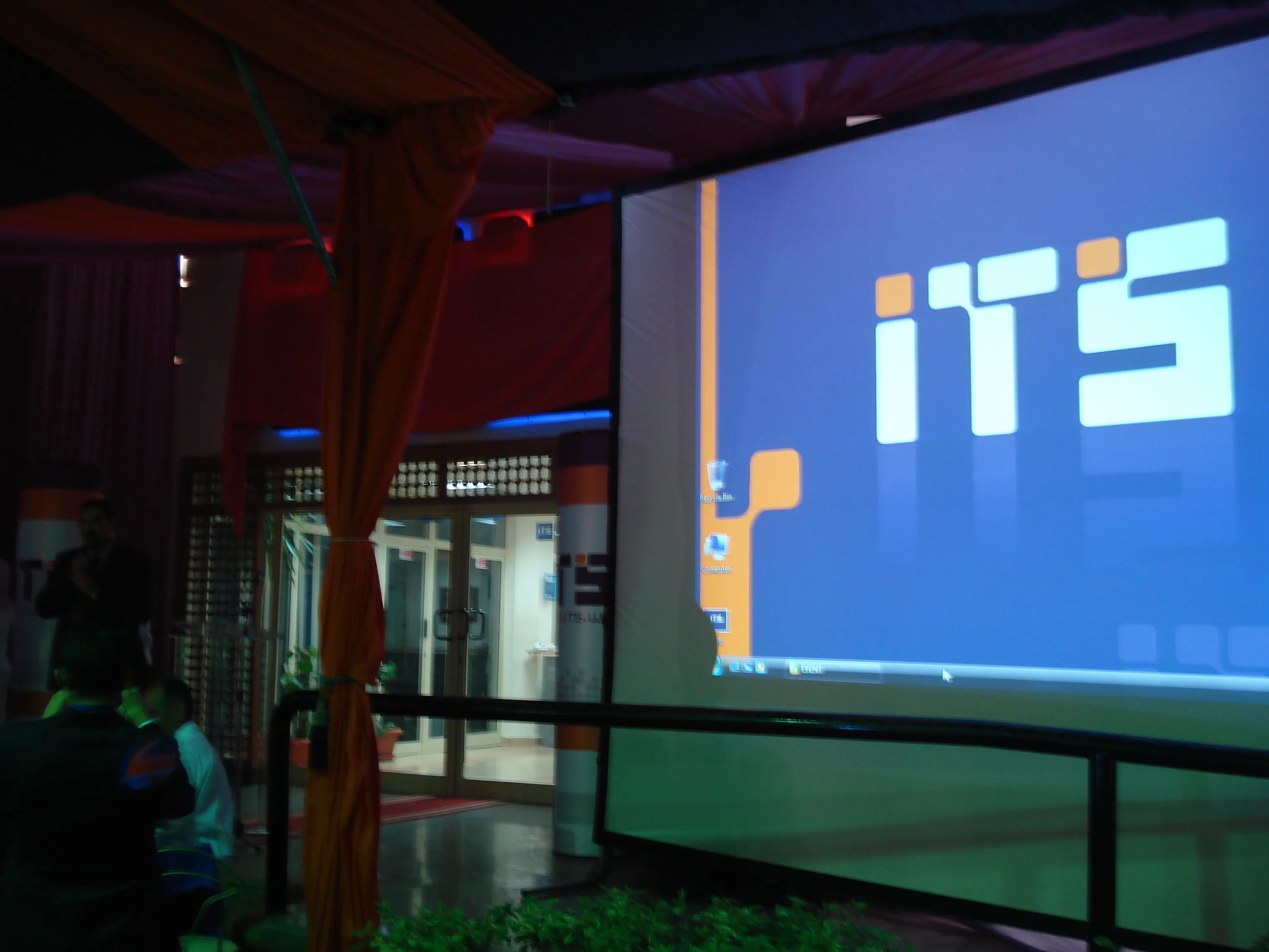 Conference projection system