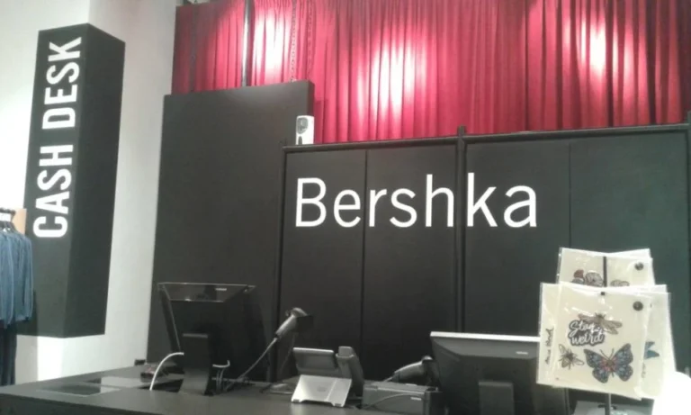 Hyper Sonic Egypt delivered complete audiovisual installation and system setup for the Bershka Egypt store launch, including LED displays, sound systems, microphones, display screens, and on-site technical support.