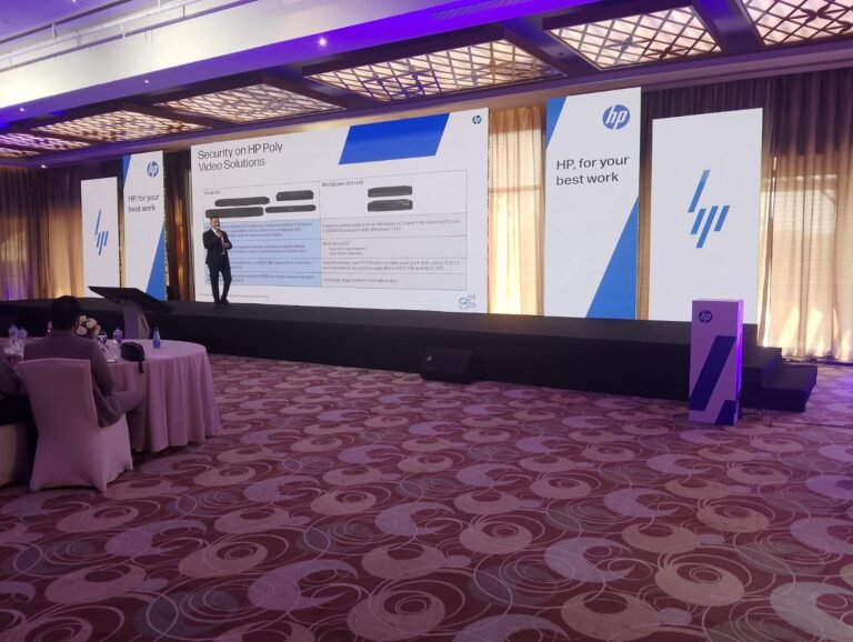 HP for Your Best Work — Cairo – Large-format presentation displays, vertical branded screens, product demonstration displays, conference presentation support by Hyper Sonic Egypt