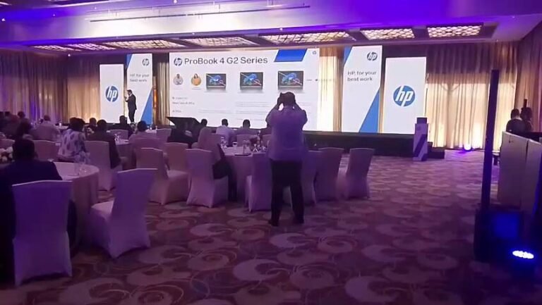 HP for Your Best Work — Cairo – Large-format presentation displays, vertical branded screens, product demonstration displays, conference presentation support by Hyper Sonic Egypt